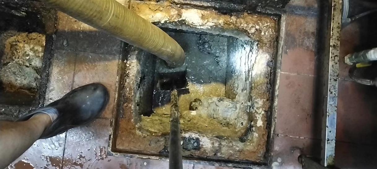 平定污水池清理一般都有毒气，怎么预防中毒呢？